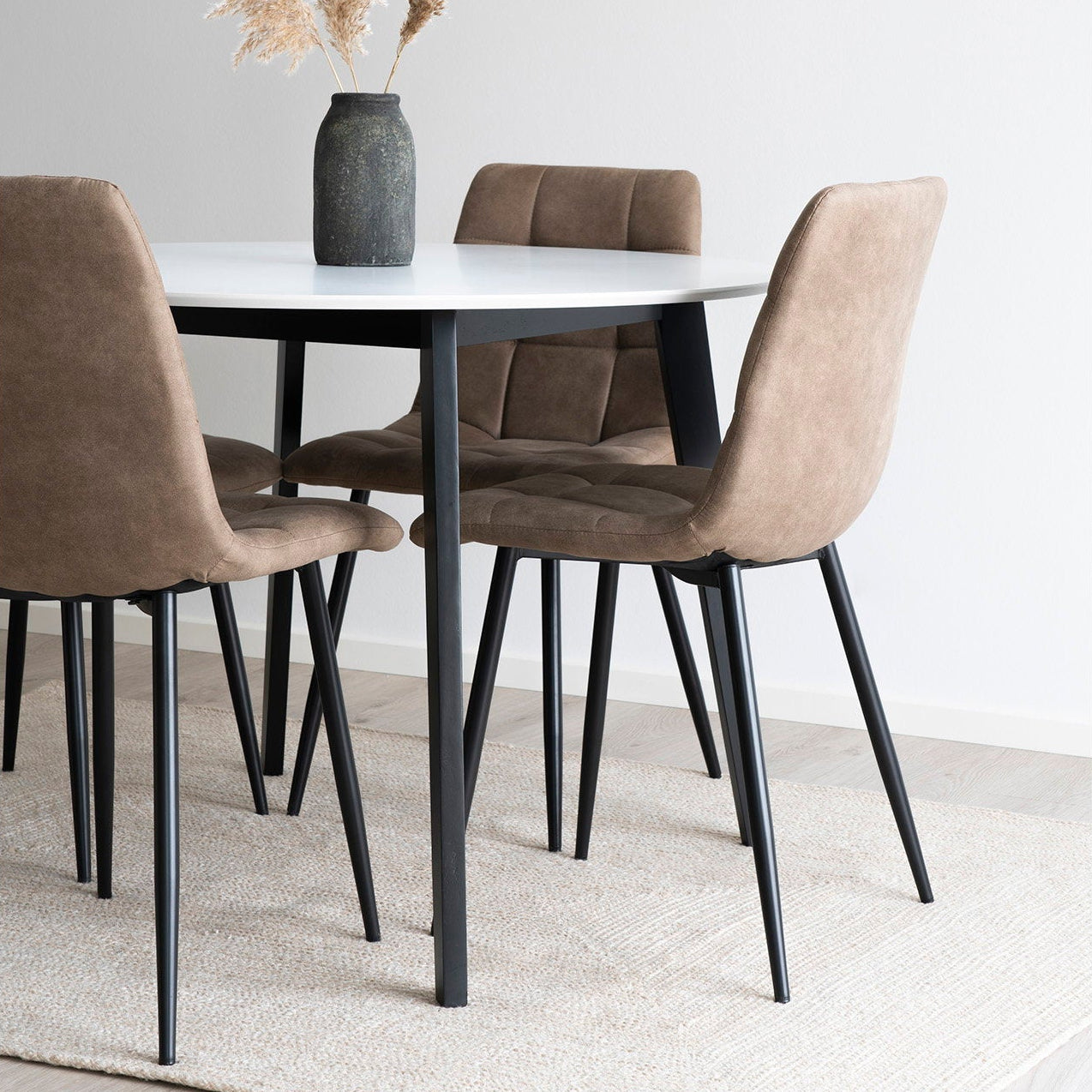 2-pk Middelfart spisestol lys brun