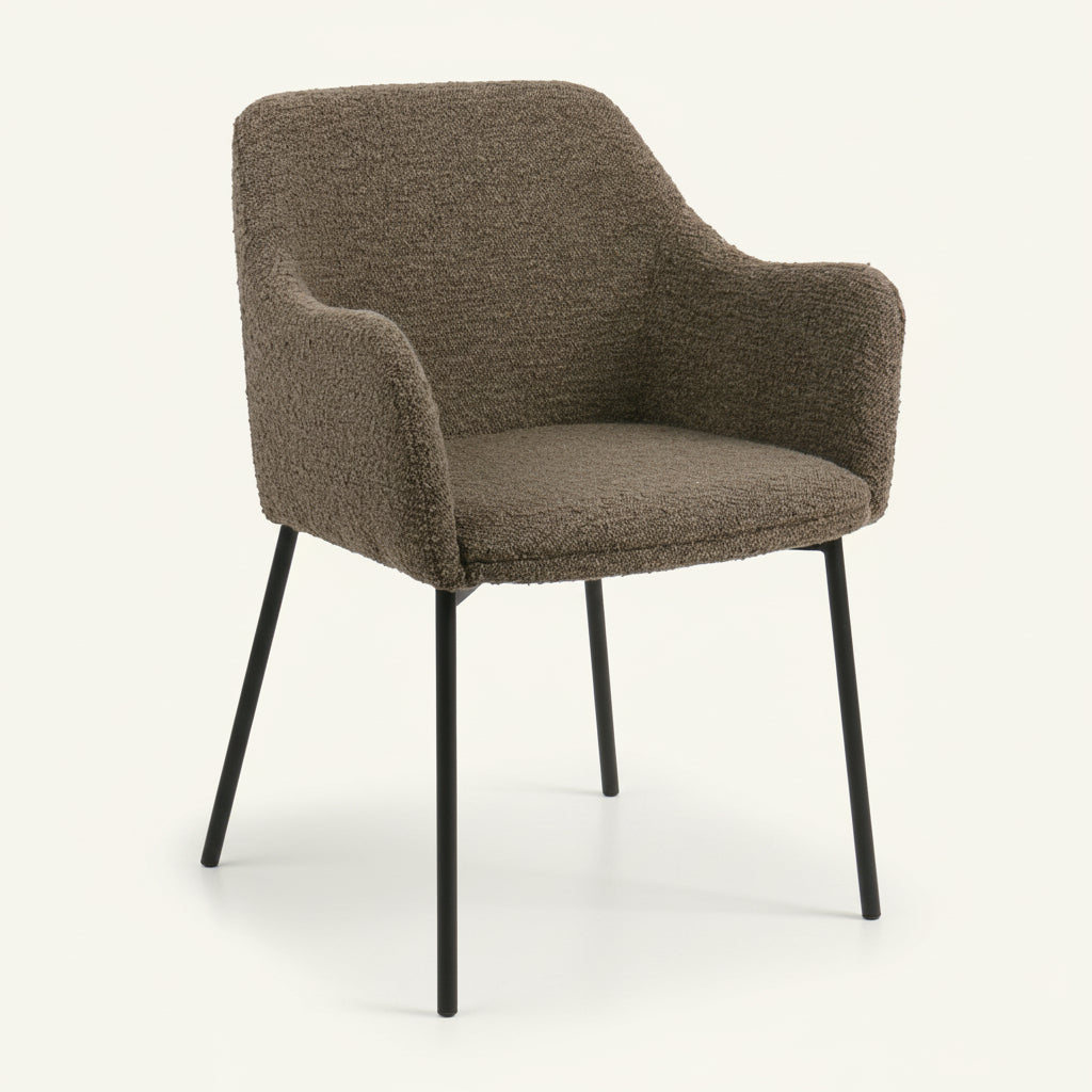 Melilla spisestol i brun bouclé med svarte ben – frontbilde
