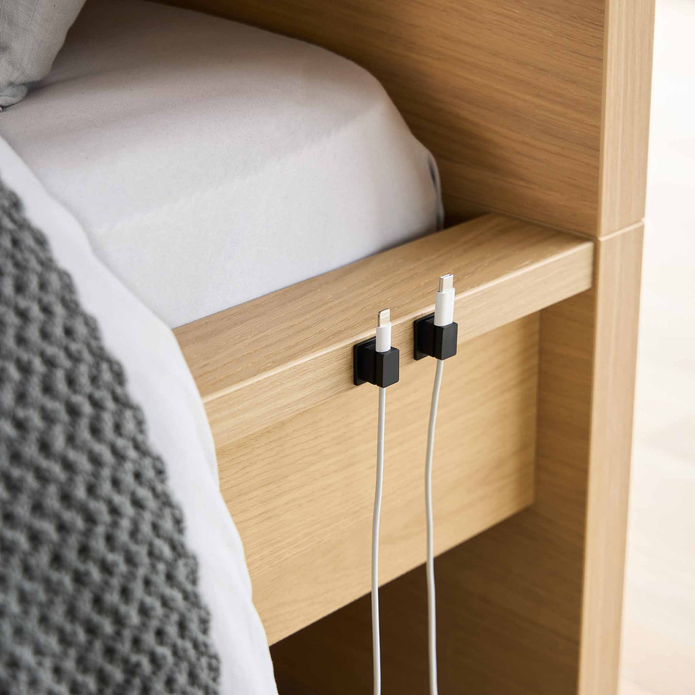 • magnetisk kabelholder sort