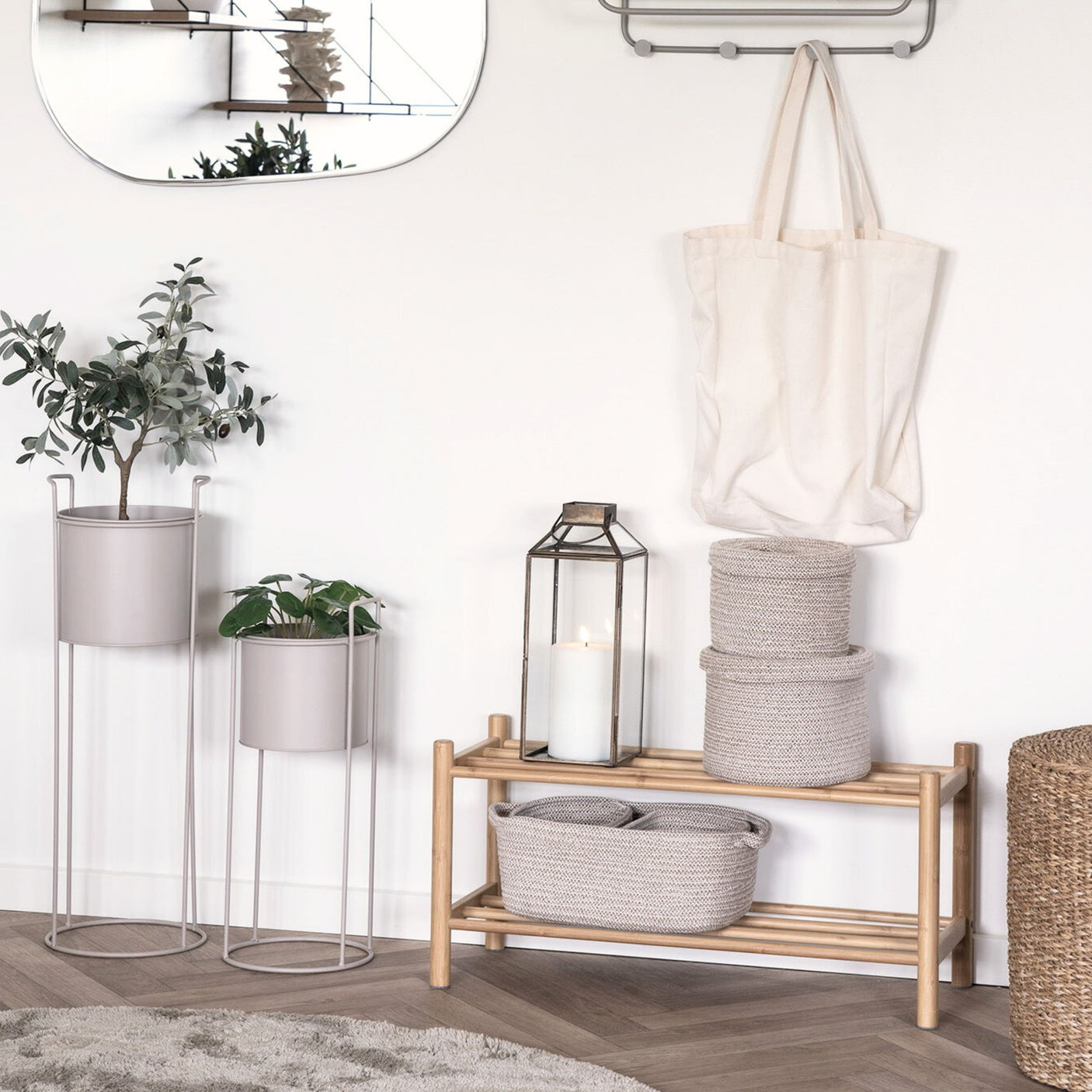 Flettede oppbevaringskurver med lokk til leker og småting, rustikk nordisk design