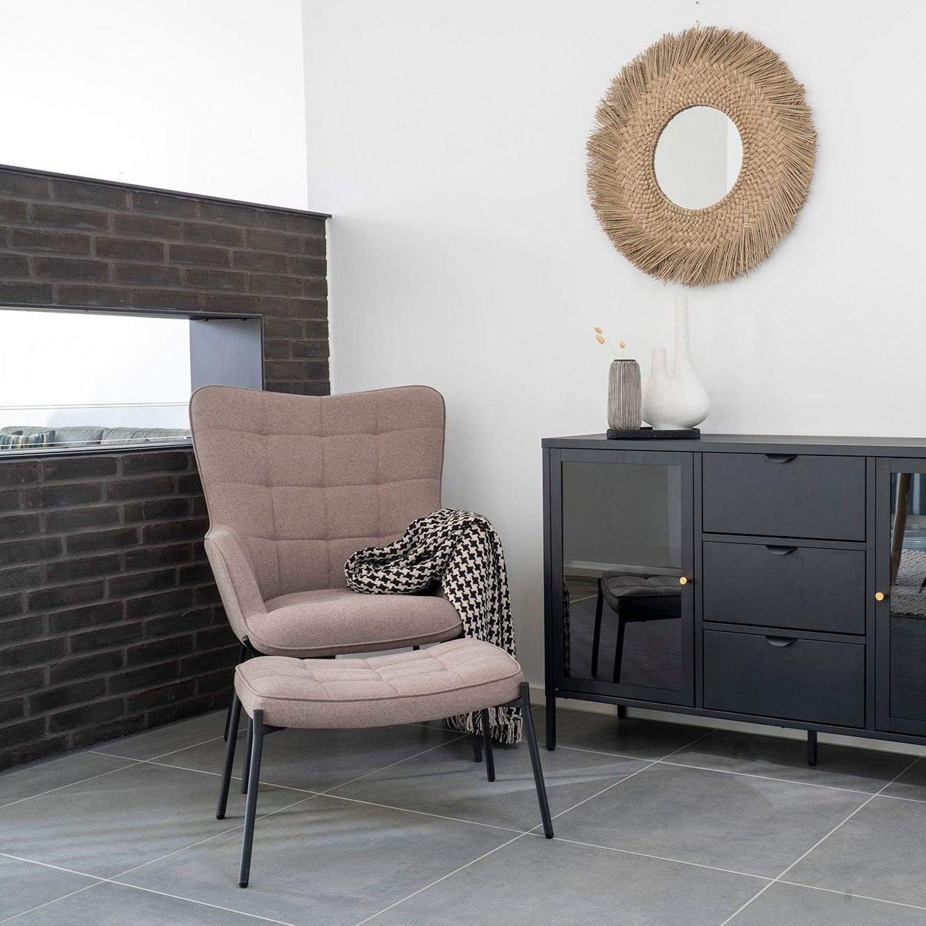 Detaljbilde av polstring og sømmer på Glasgow loungestol