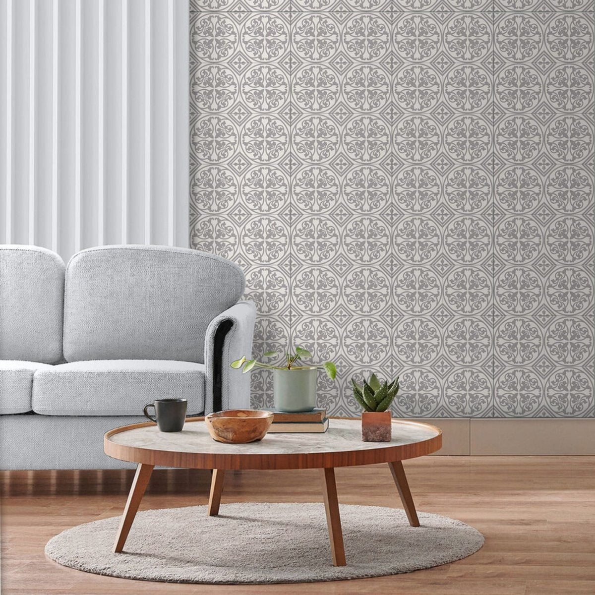 Selvklebende fliser med portugisisk inspirert mønster i grått og beige