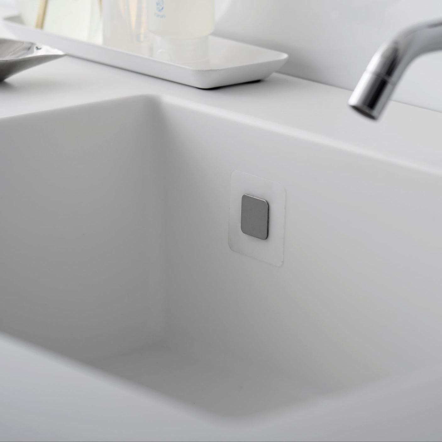 Fleksibel opphengsløsning med magnetisk base.