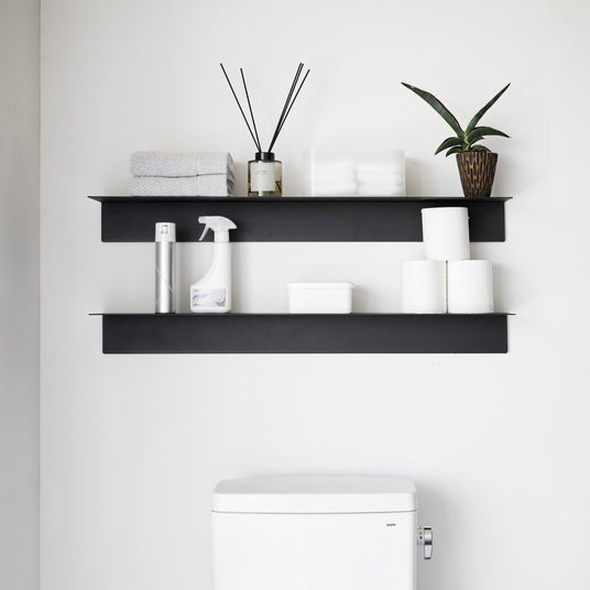 Vegghylle i sort metall 90 x 9 cm - Lindas Dekor