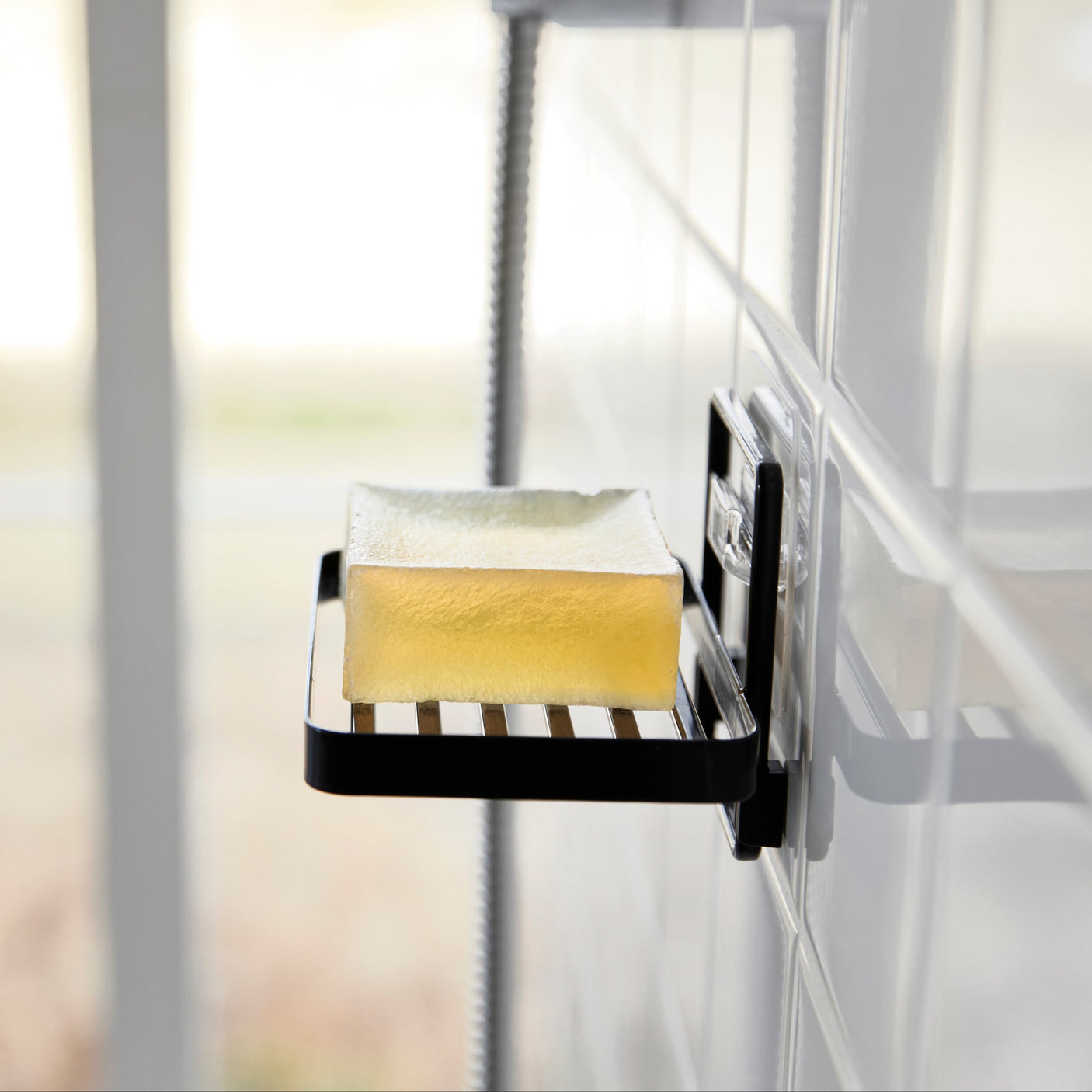 Stilig og funksjonell såpekurv til badet.