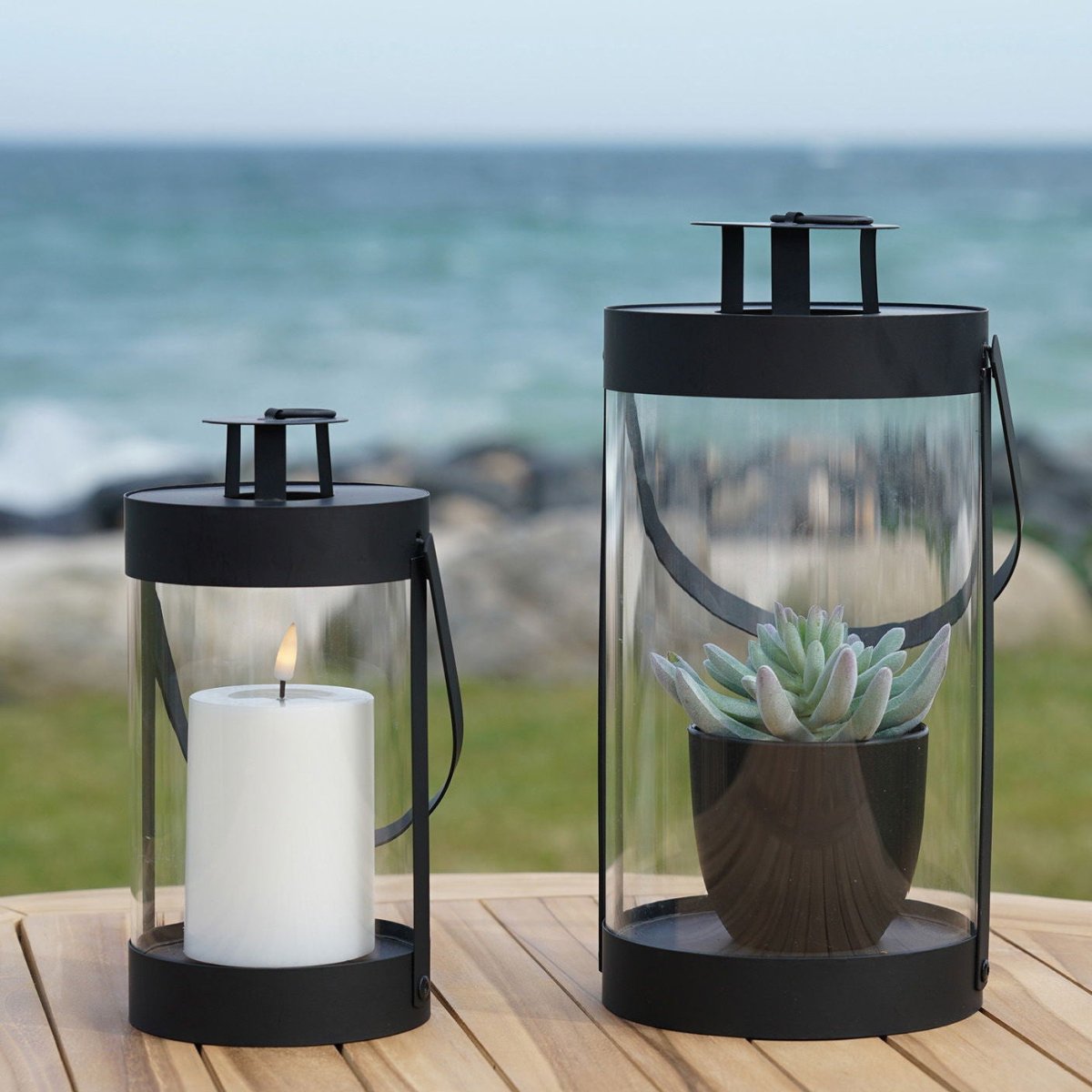2 - pk Bondi lanterne glass og metall sort - Lindas Dekor