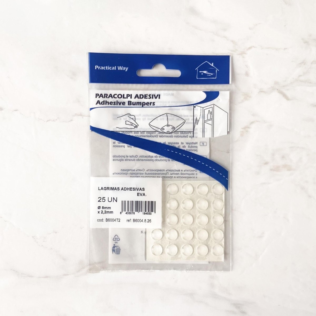 Praktiske lyddempende knotter i klar plast, 8 mm – perfekt for skapdører, skuffer og dekor som vaser. Selvklebende og enkle å feste. Pakke med 25 stk.