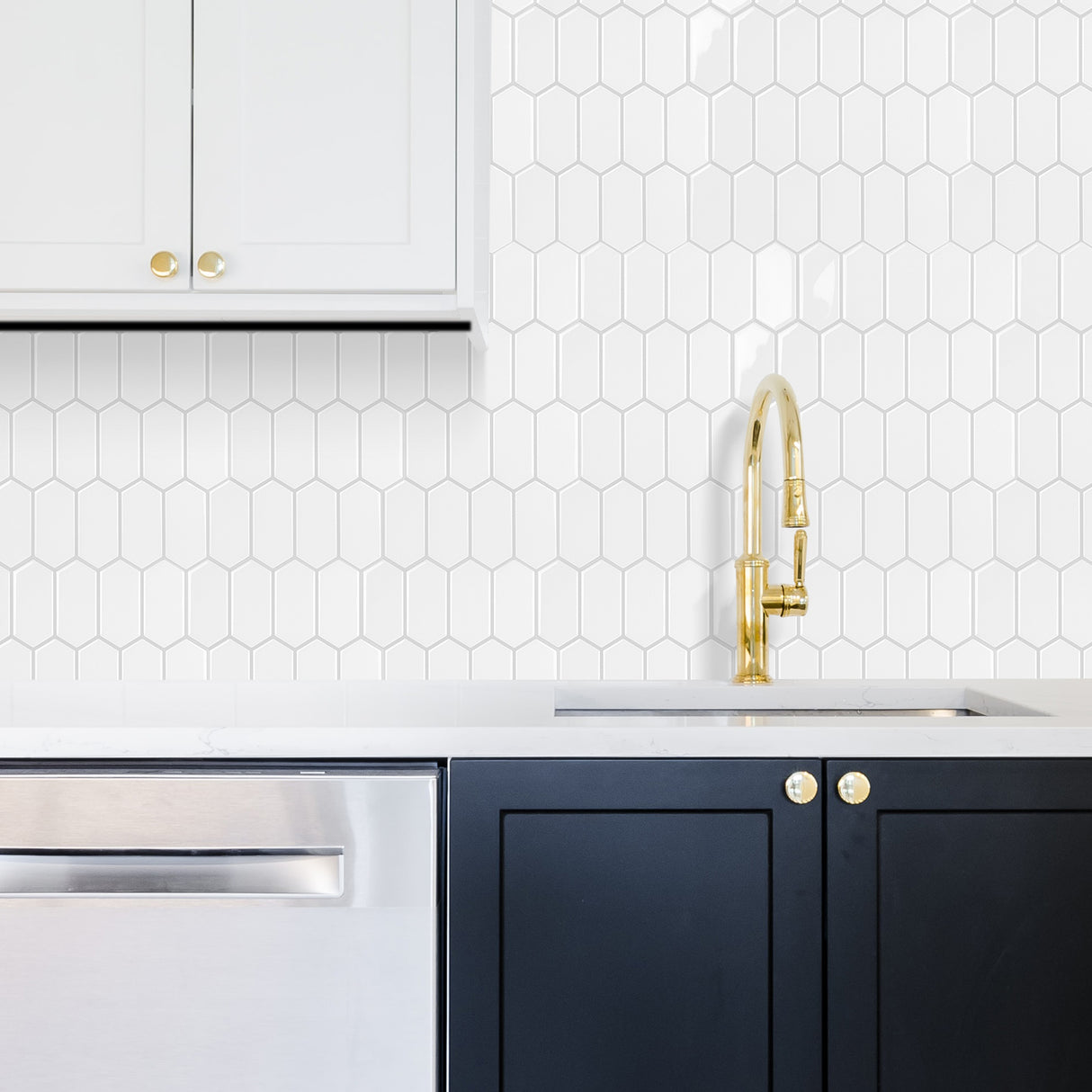 Flisene gir et lyst, luftig og moderne uttrykk.