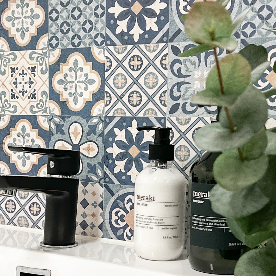 Vareprøve: Cassablue tiles kontaktplast - Lindas Dekor