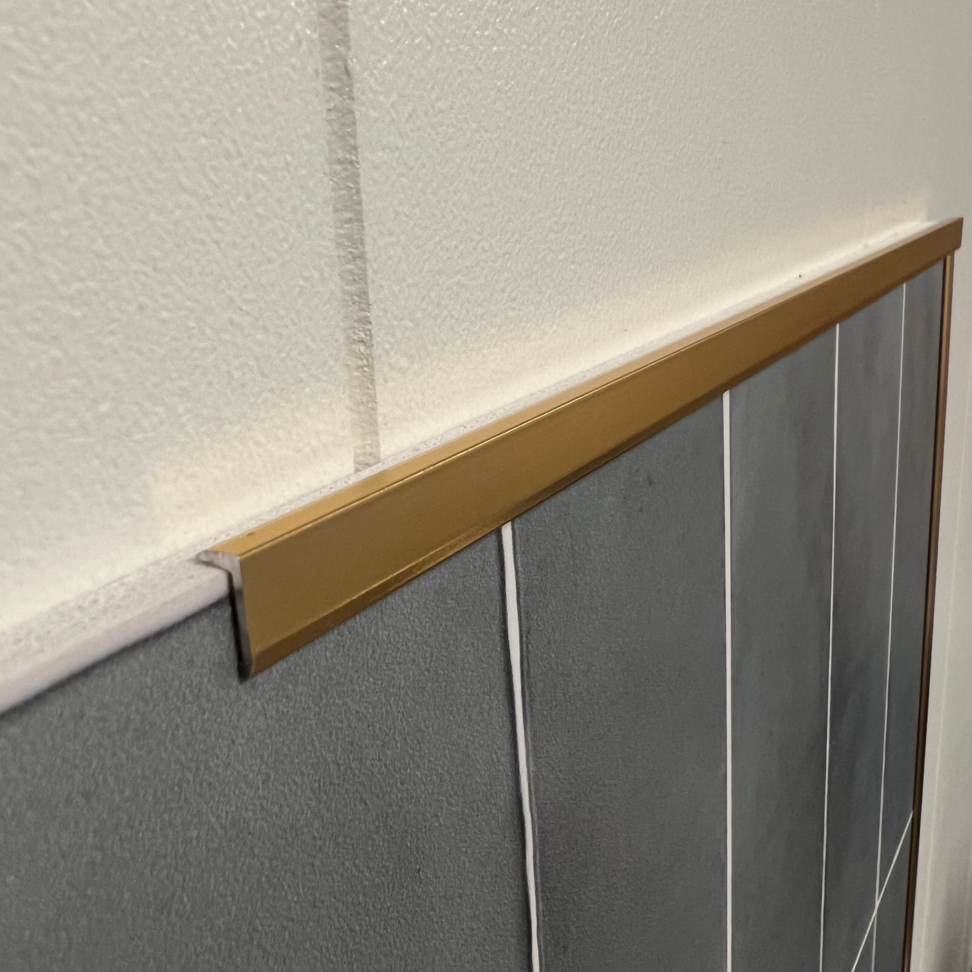 10-pk Endelister til selvklebende fliser, messing