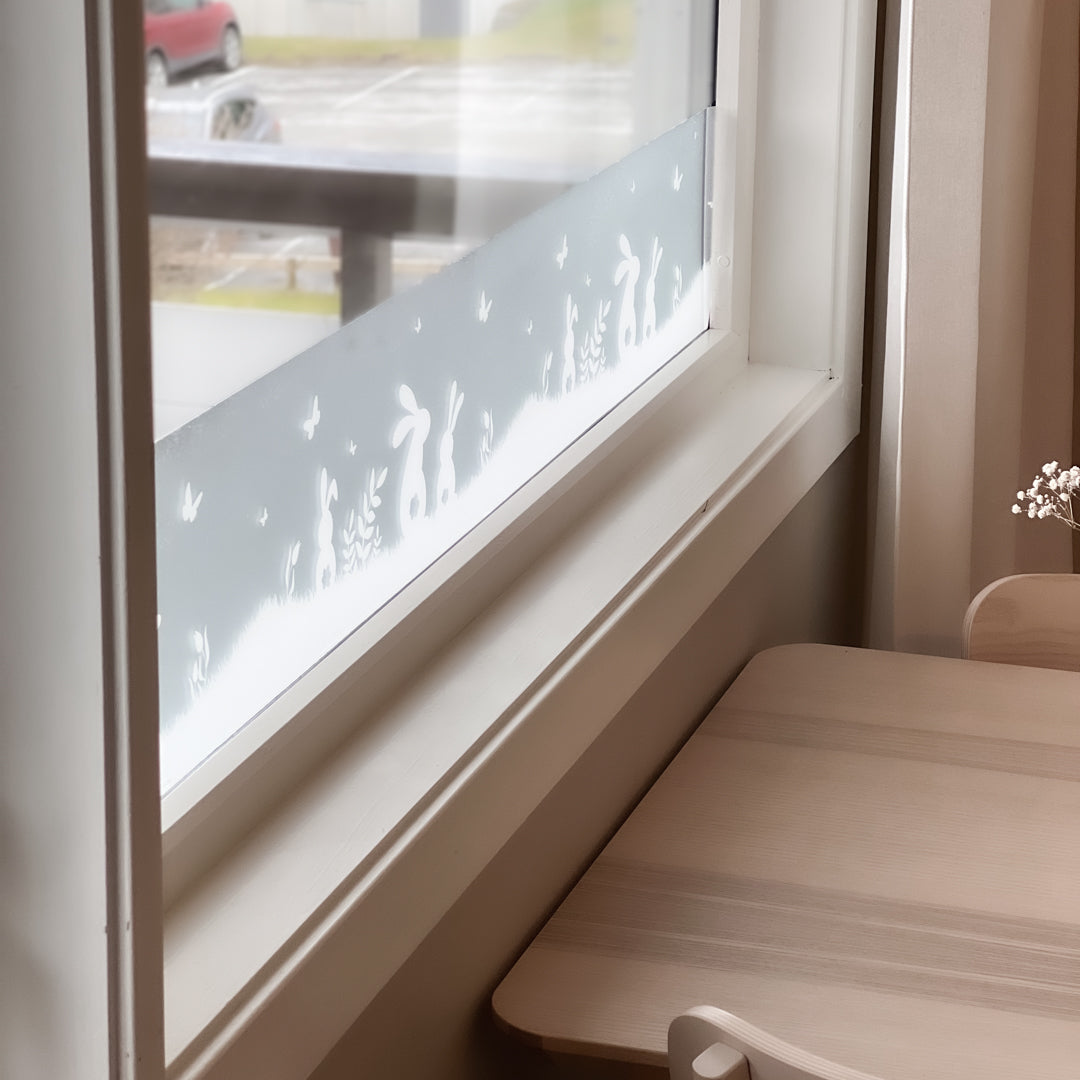 Limited edition vindusfolie gir et koselig preg til vinduet i stua eller kjøkkenet.