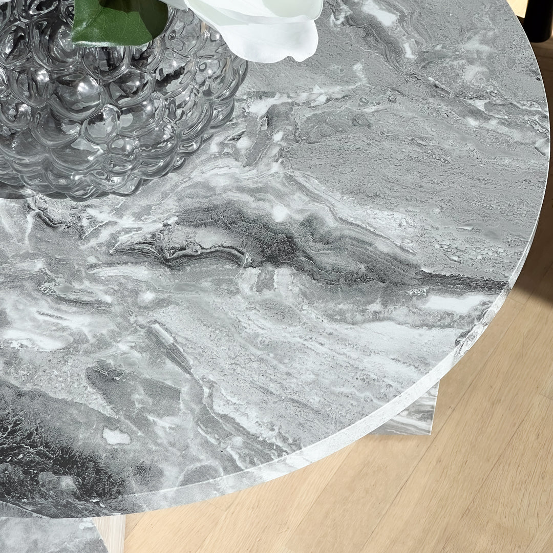 Iben grå kontaktplast