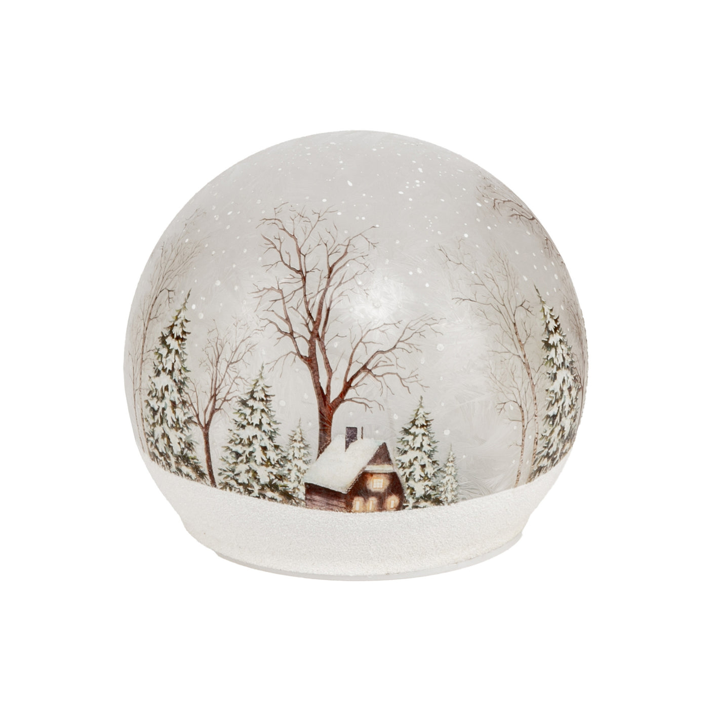 Lyslykt LED hytte 12 cm foran peis – stemningsfull juledekorasjon med vinterlandskap og varm belysning.