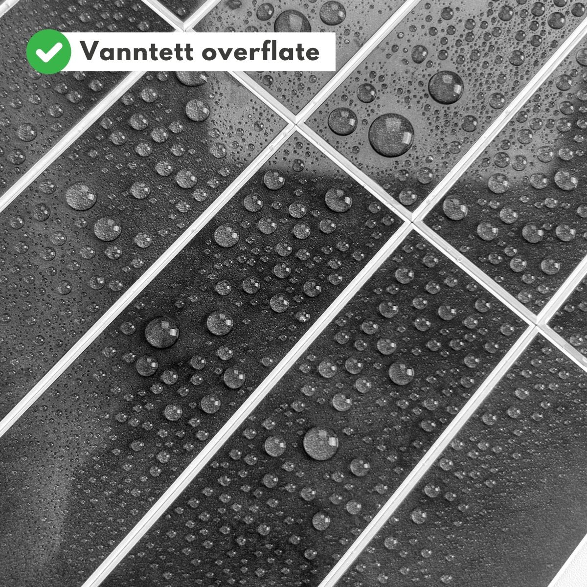 Vareprøve: Alma gloss antrasitt selvklebende veggfliser - Lindas Dekor