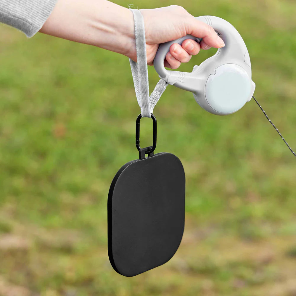 Liten reiseskål til hund laget i fleksibel silikon