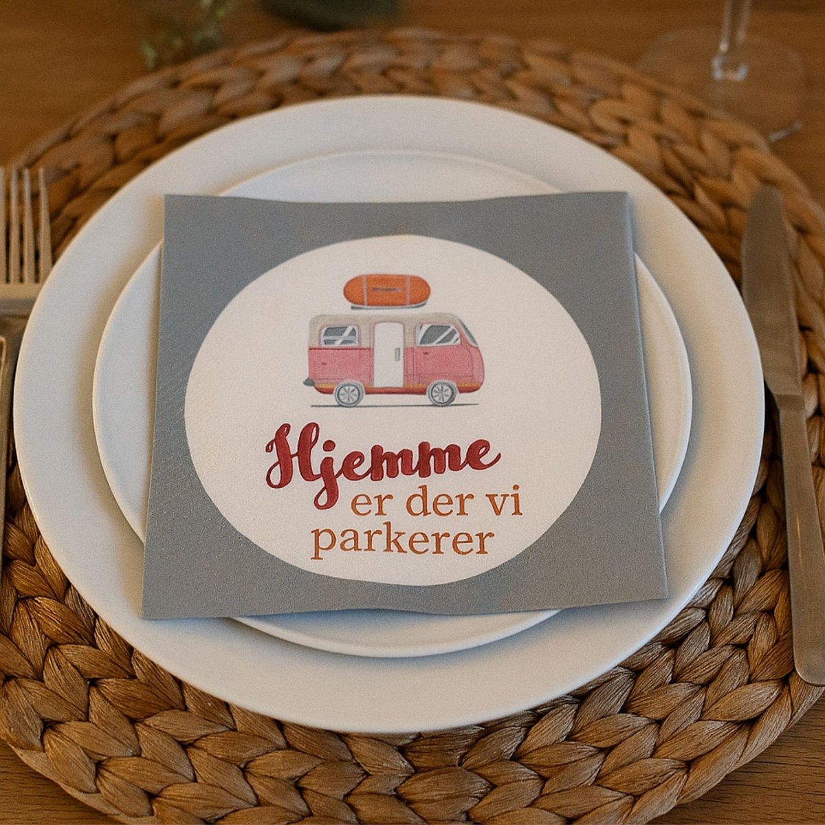 20 - pk Servietter: "Hjemme er der vi parkerer" - Lindas Dekor