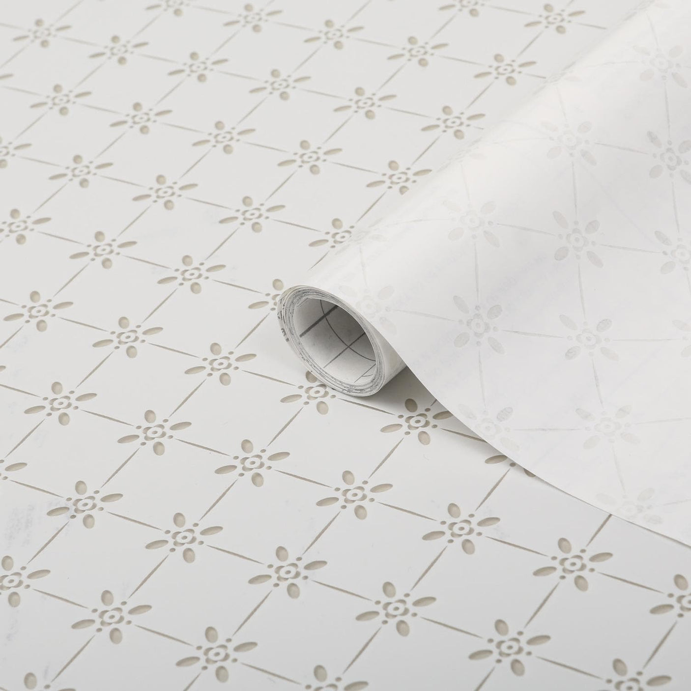 Statisk vindusfolie montert på glassdør – perfekt til bad og soverom for privatliv