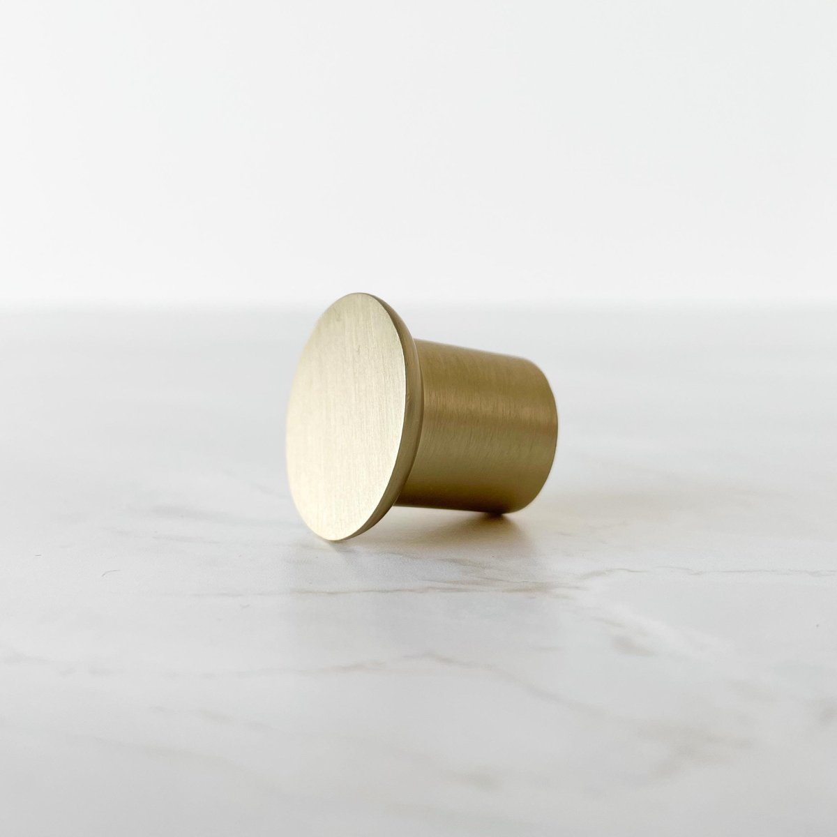 Knott børstet messing, 25 mm - Lindas Dekor