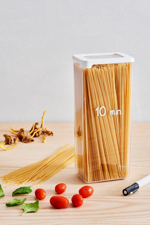 SmartStore Vision oppbevaringsboks med spaghetti på kjøkkenbenk