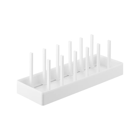 Oppbevaringsboks for gryter og lokk med justerbare skiller i hvit plast.