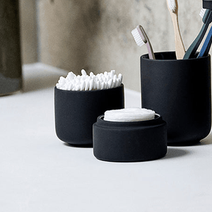 Krukke med lokk Ume sort 10 cm - Lindas Dekor