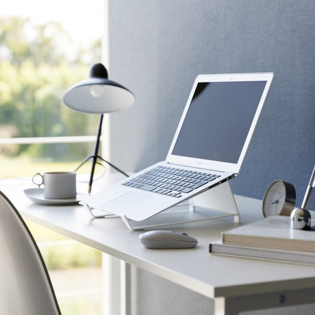 Stativ for laptop/nettbrett hvit - Lindas Dekor