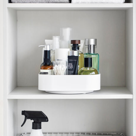 Organiser flasker og bokser effektivt med dette smarte brettet.