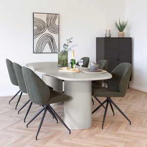 House Nordic Maranola spisebord i moderne nordisk design med plass til hele familien.