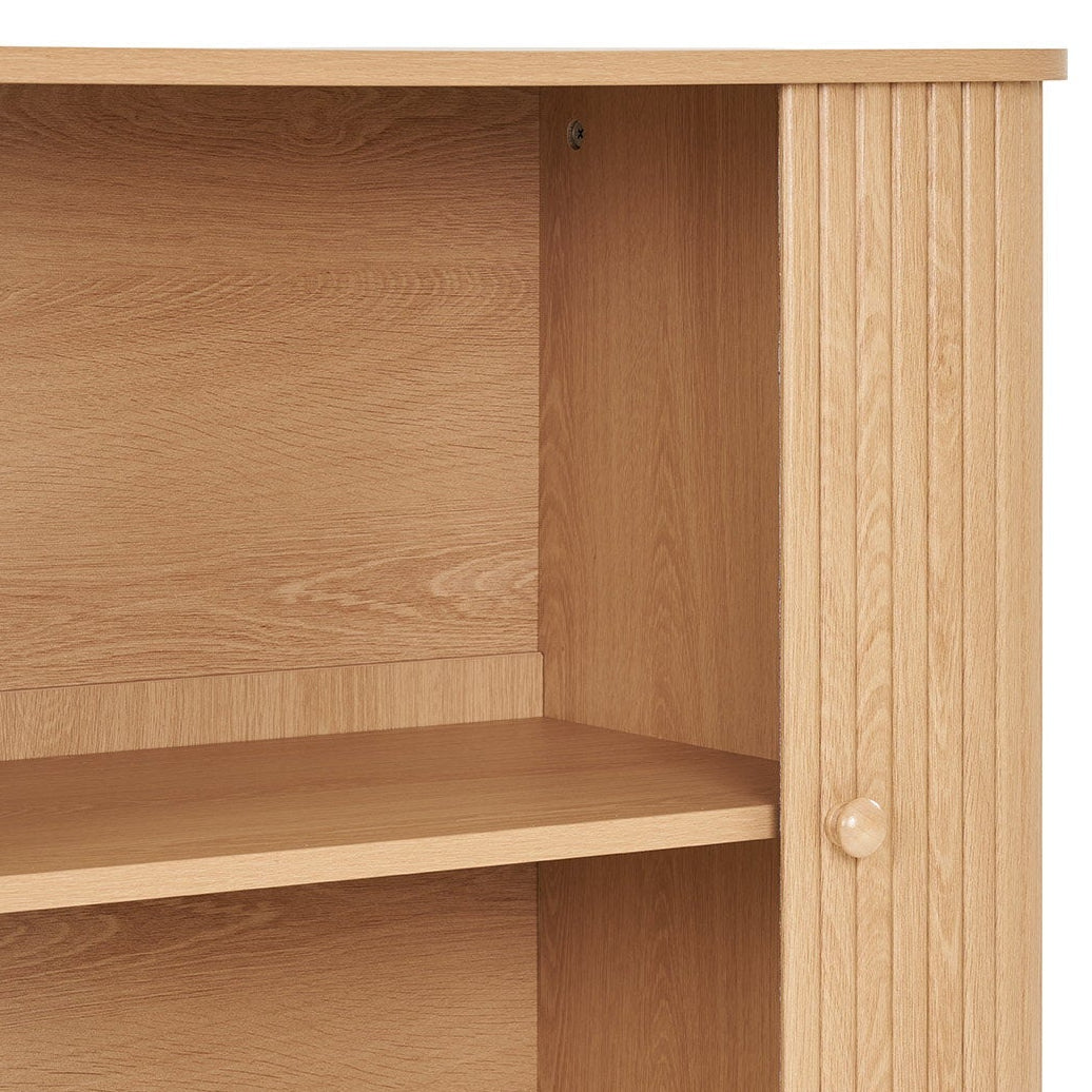 House Nordic Nikko – liten skjenk i naturfarget furu og MDF