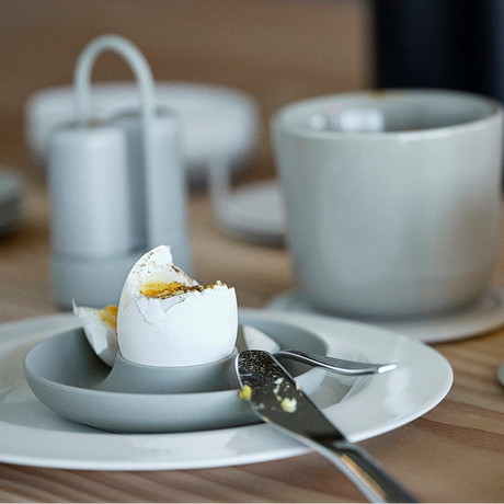 Eggeglass sett med 4 deler og rund holder i svart design