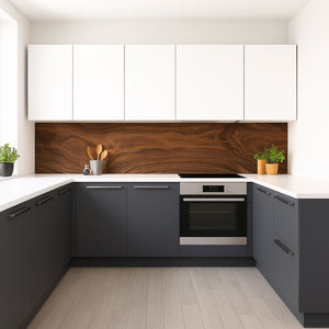 Moderne kjøkken med Rustic Walnut selvklebende backsplash – gir en lun og eksklusiv trelook som enkelt fornyer veggen uten verktøy