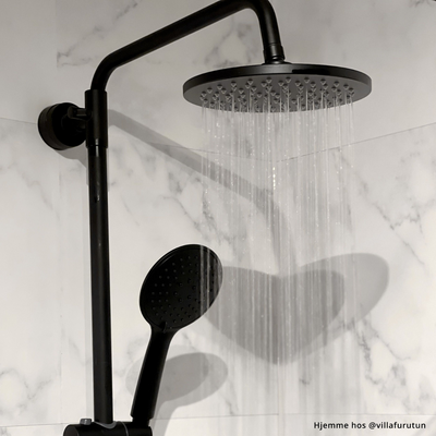 Selvklebende fliser til dusj og bad fra Lindas Dekor