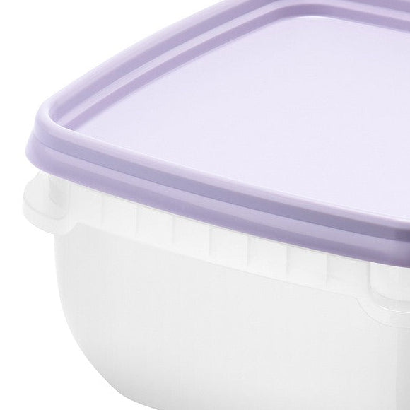 Frysebokser med lilla lokk til bær, sopp og små middagsrester