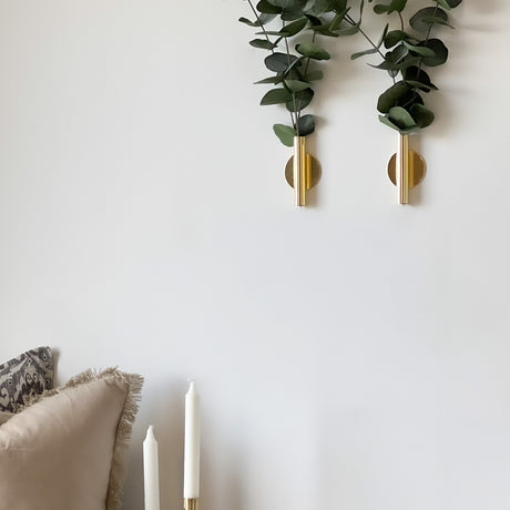 Manhattan vase for vegg brukt som moderne veggdekor i gull