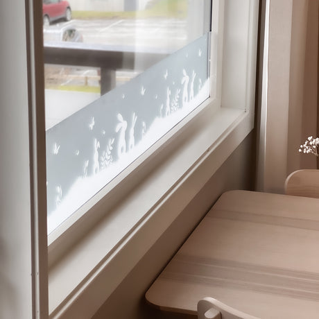 Limited edition vindusfolie gir et koselig preg til vinduet i stua eller kjøkkenet.