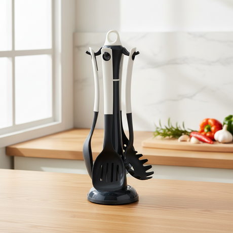 Stativ med kjøkkenredskaper