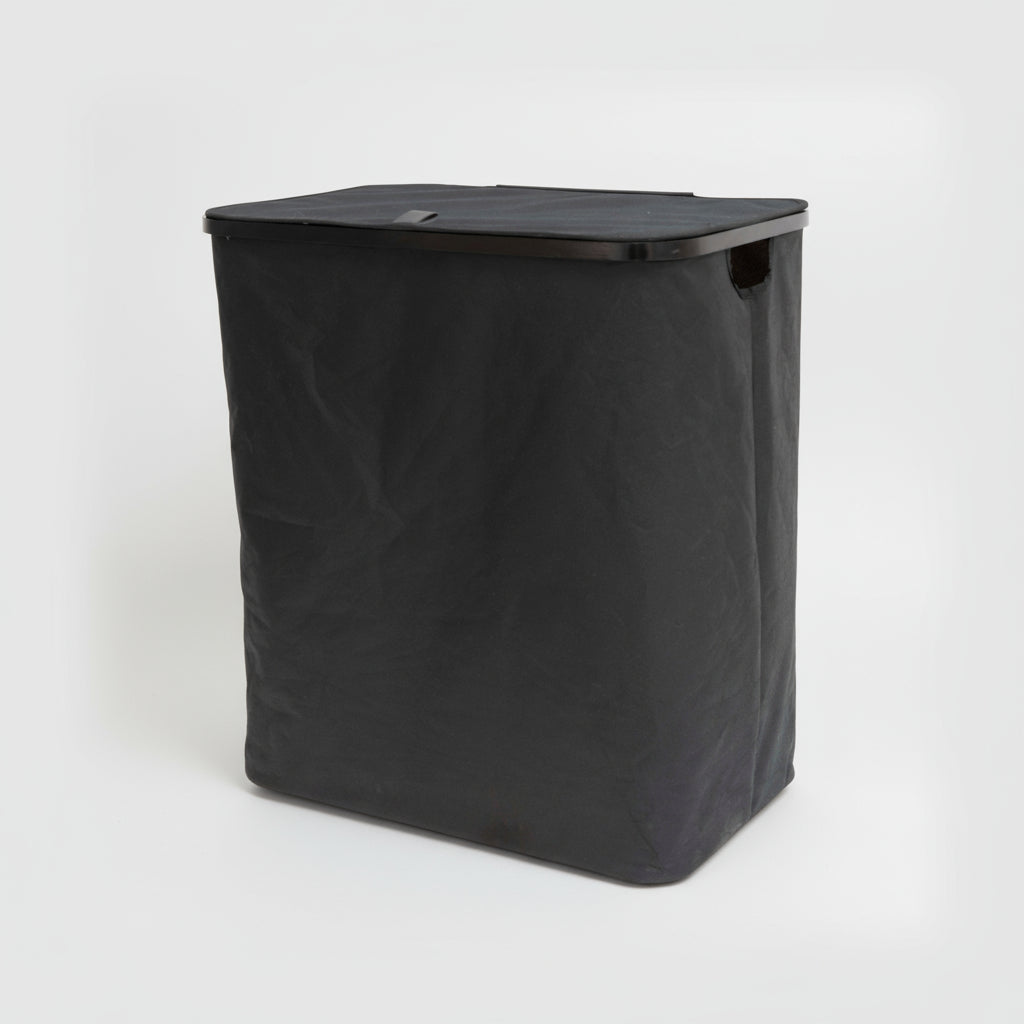 Halvor Bakke Gio skittentøyskurv sort i polyester