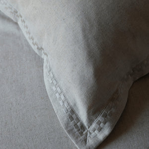 Trae sengesett 140x220 med naturtekstur og glidelås