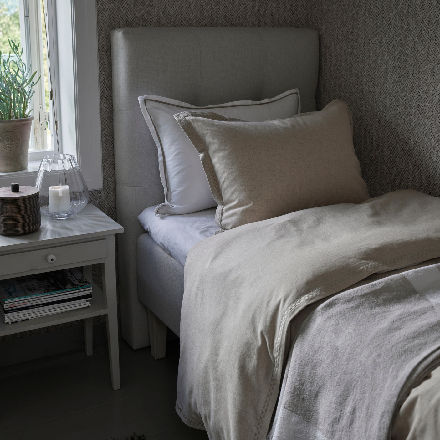 Eksklusivt sengesett i linblanding fra Lindas Dekor