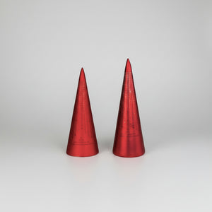 Sett med to røde LED lyslykter i størrelsene 25 og 30 cm med teksten Det lyser i stille grender