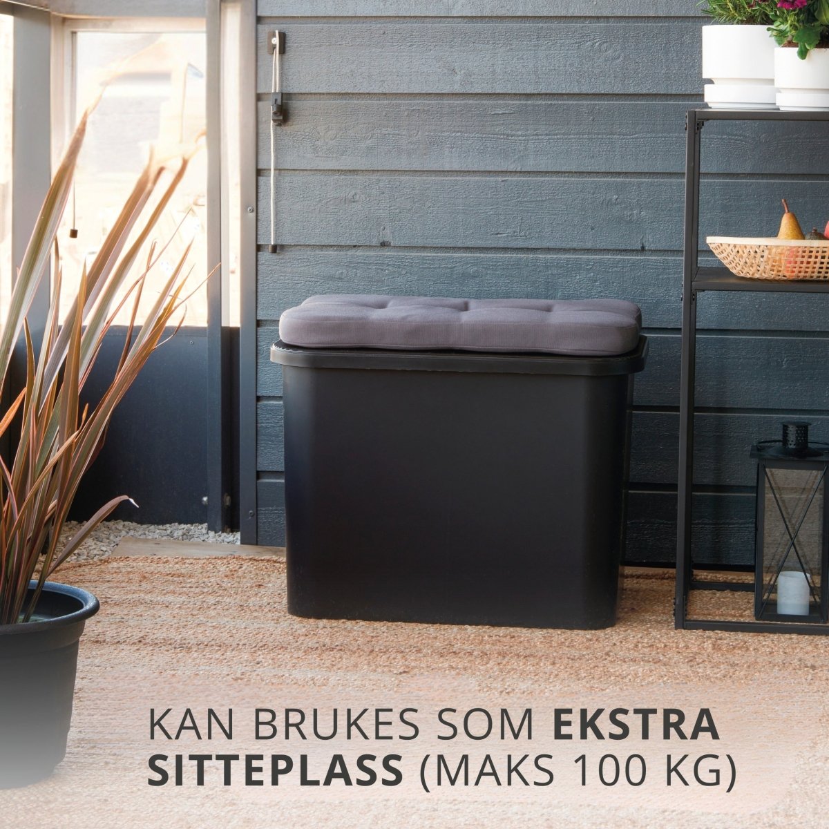 SmartStore™ Collect brukt som ekstra sitteplass i bod eller garasje