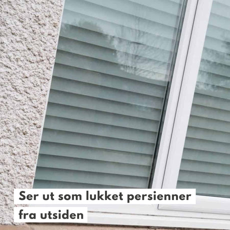 Jalousie vindusfolie med frostet stripemønster, skjermer innsyn og slipper inn lys