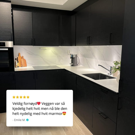 Erfaring med kontaktplast fra Lindas Dekor. Kundebilde av marmor klassisk hvit