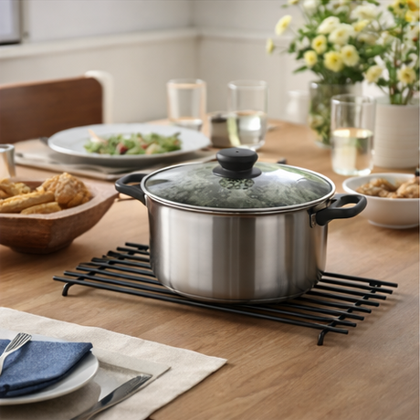 Gryterist 50 x 24 cm sort med sklisikre føtter