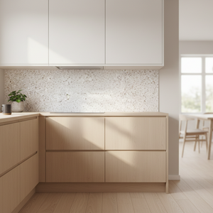 Premium Granitt kontaktplast brukt i lyst baderom, steinlook på møbelfront som gir rolig uttrykk