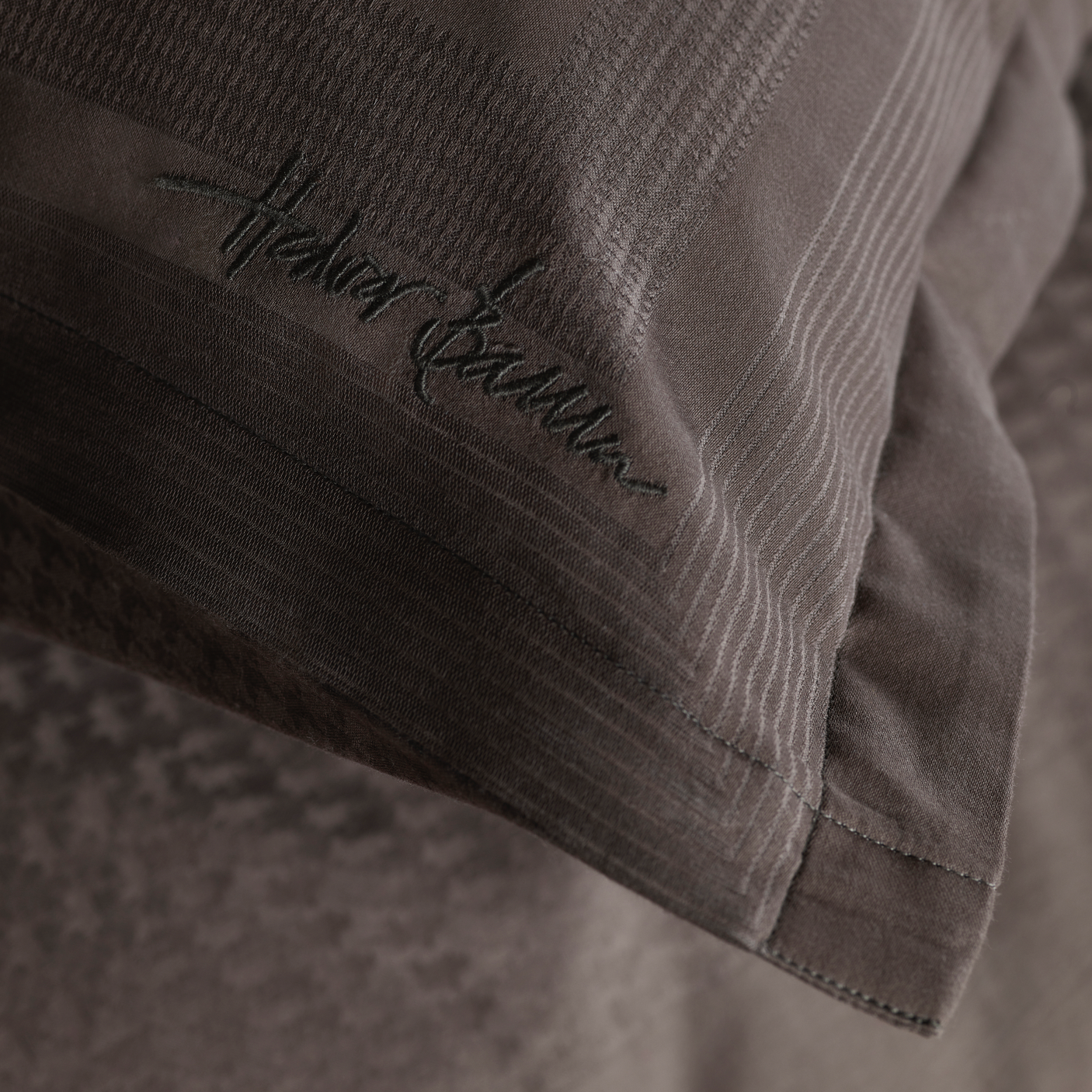 Halvor Bakke Exo sengesett Brun 140 x 200 cm