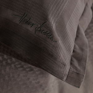 Halvor Bakke Exo sengesett Brun 140 x 200 cm