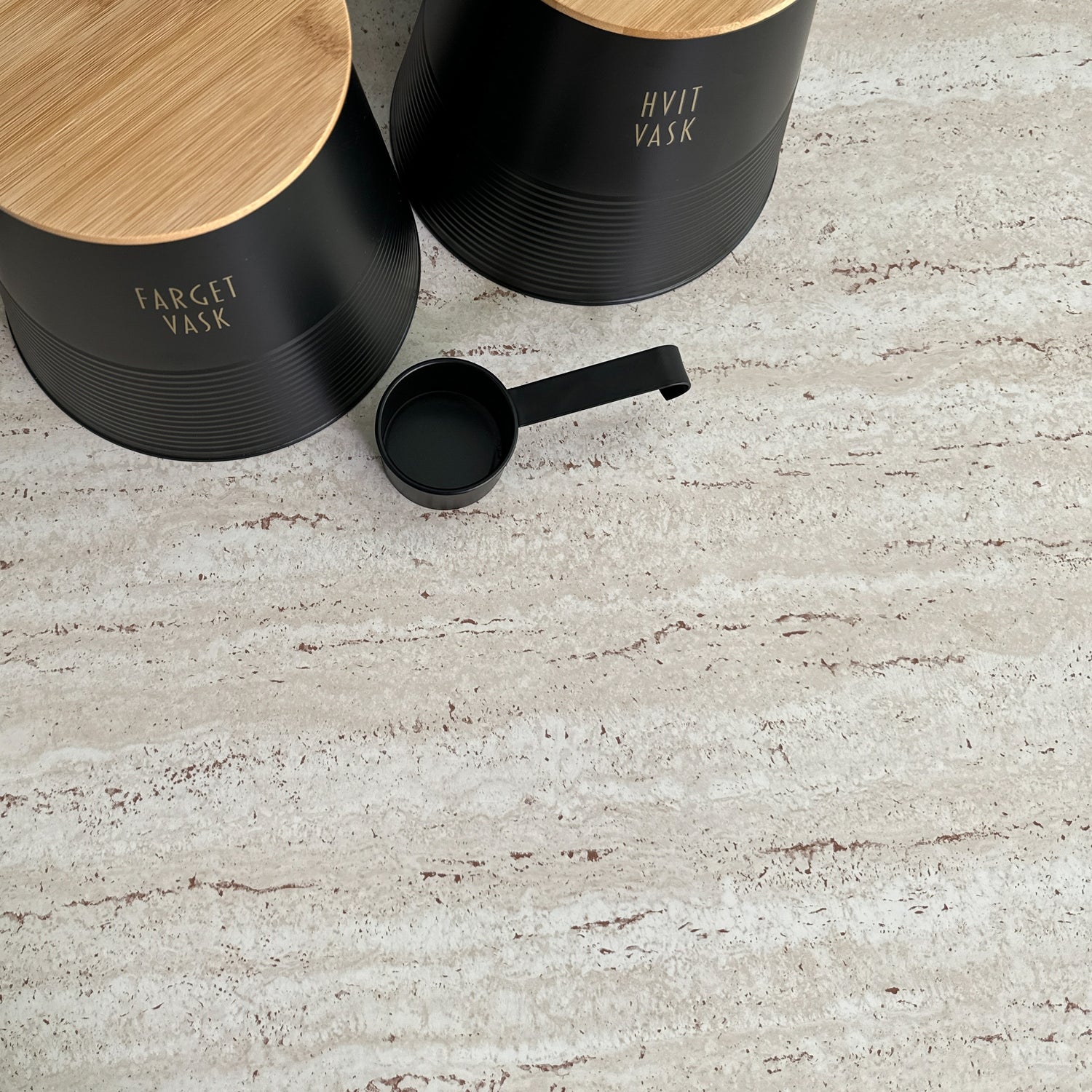 Vareprøve: Travertin kontaktplast