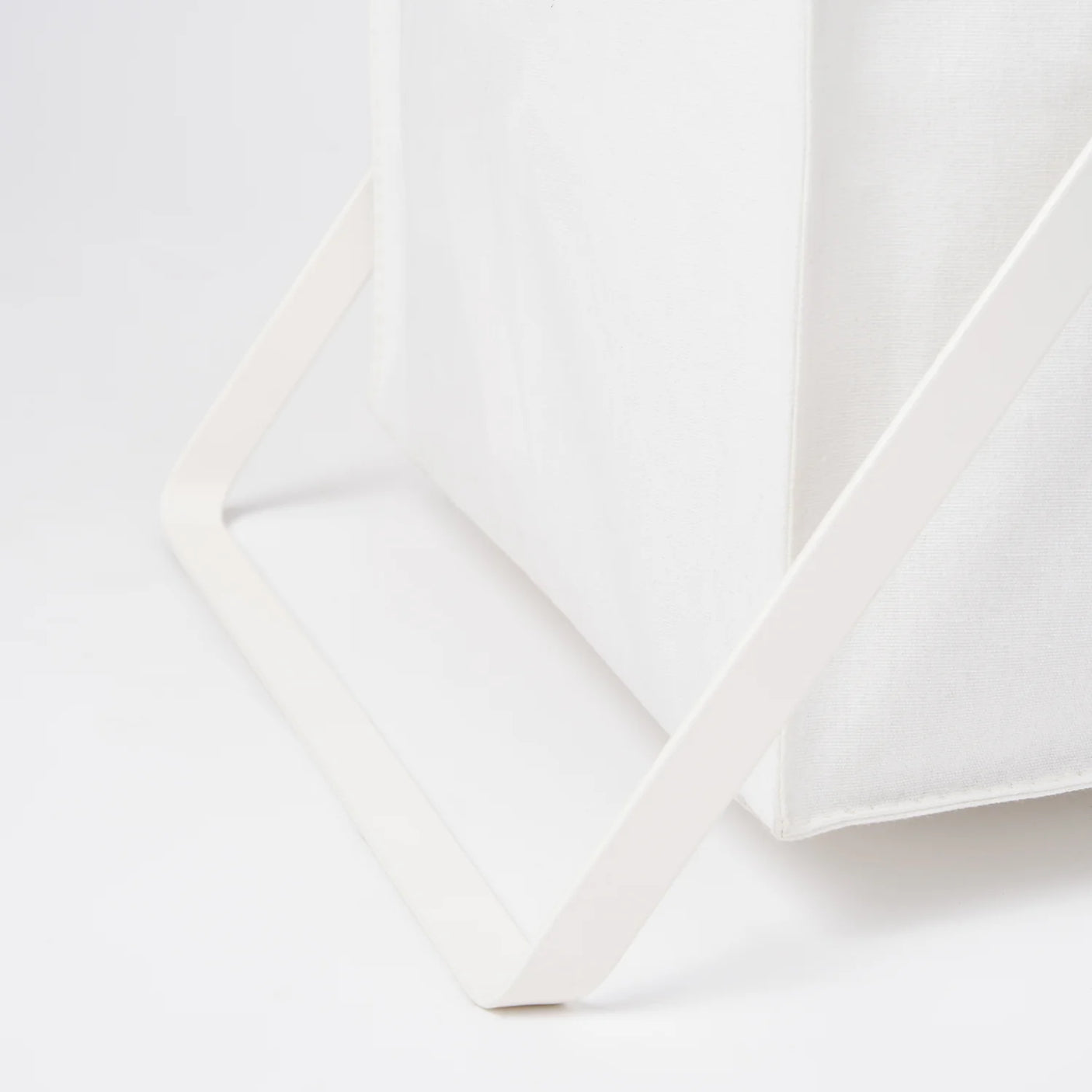 Praktisk skittentøyskurv med vaskbar pose til klær og håndklær