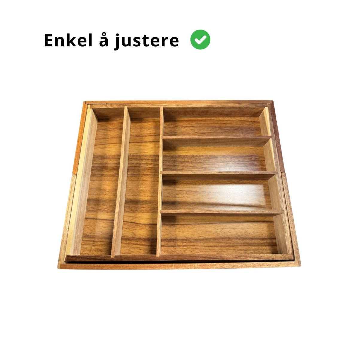 Justerbar bestikkskuff i bambus med inn- og utskyvbare sideklaffer.